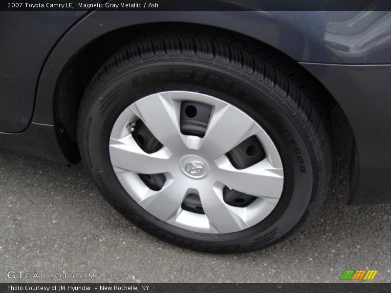 Magnetic Gray Metallic / Ash 2007 Toyota Camry LE