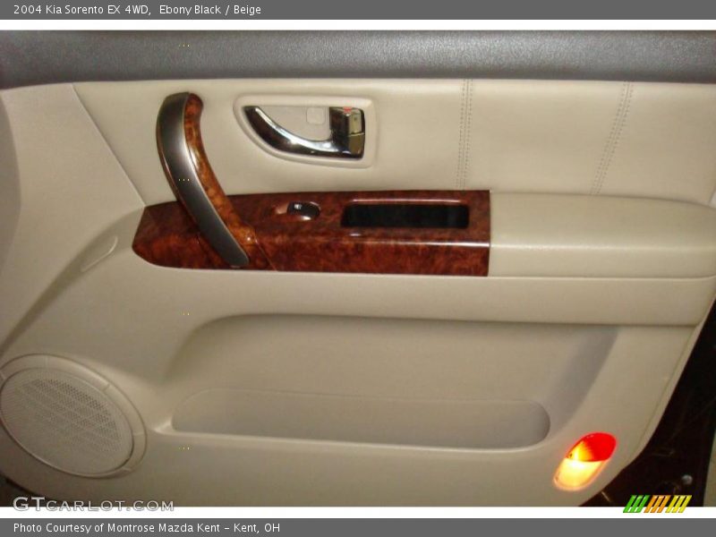 Ebony Black / Beige 2004 Kia Sorento EX 4WD