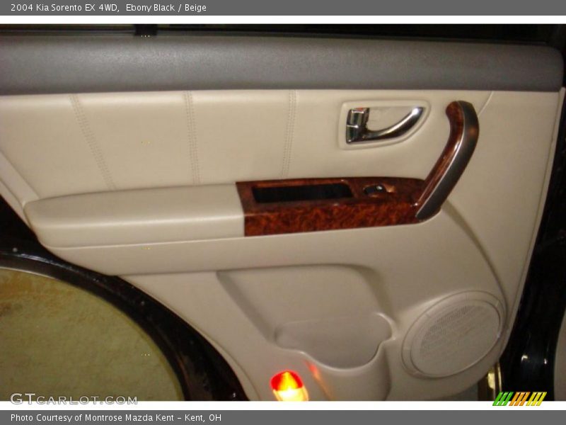 Ebony Black / Beige 2004 Kia Sorento EX 4WD