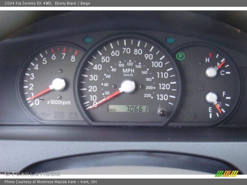 Ebony Black / Beige 2004 Kia Sorento EX 4WD
