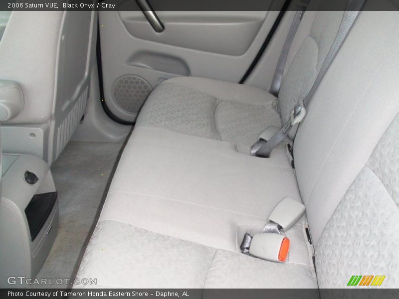 Black Onyx / Gray 2006 Saturn VUE