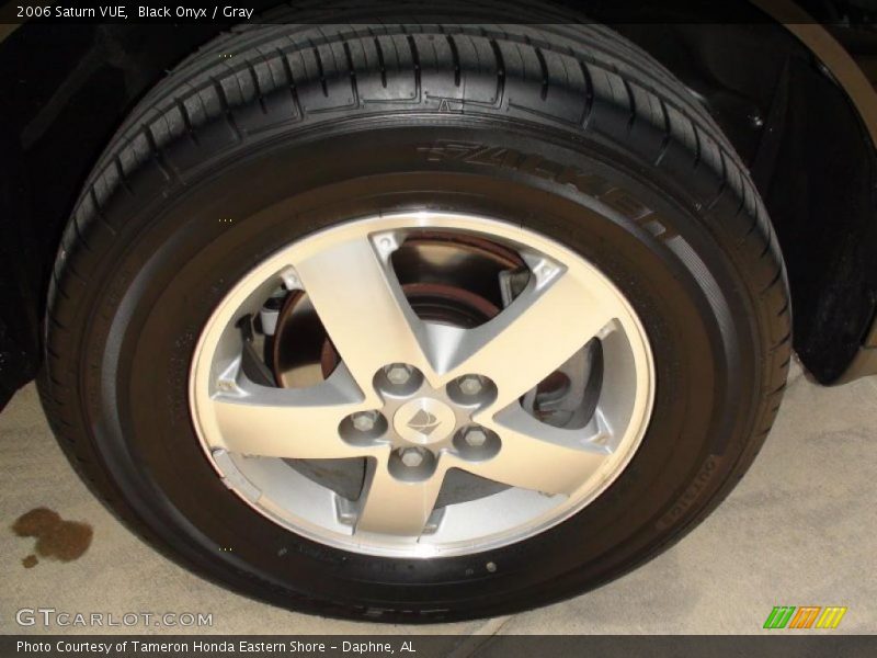 Black Onyx / Gray 2006 Saturn VUE