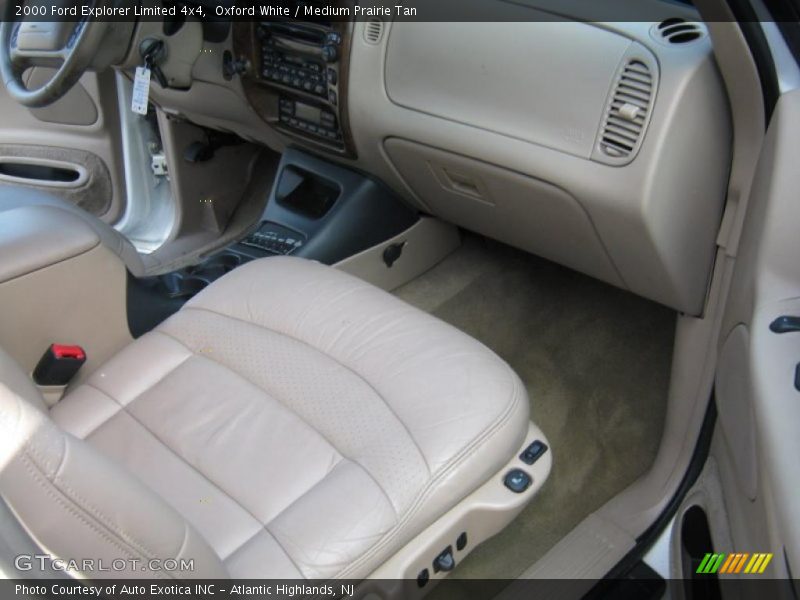 Oxford White / Medium Prairie Tan 2000 Ford Explorer Limited 4x4