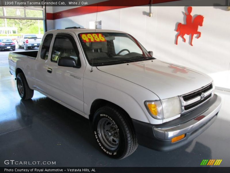 White / Oak 1998 Toyota Tacoma Extended Cab