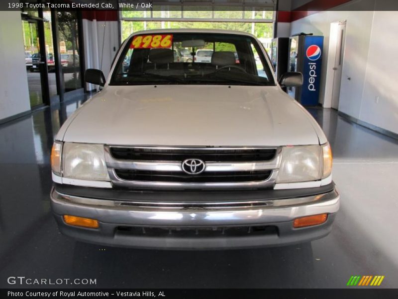 White / Oak 1998 Toyota Tacoma Extended Cab