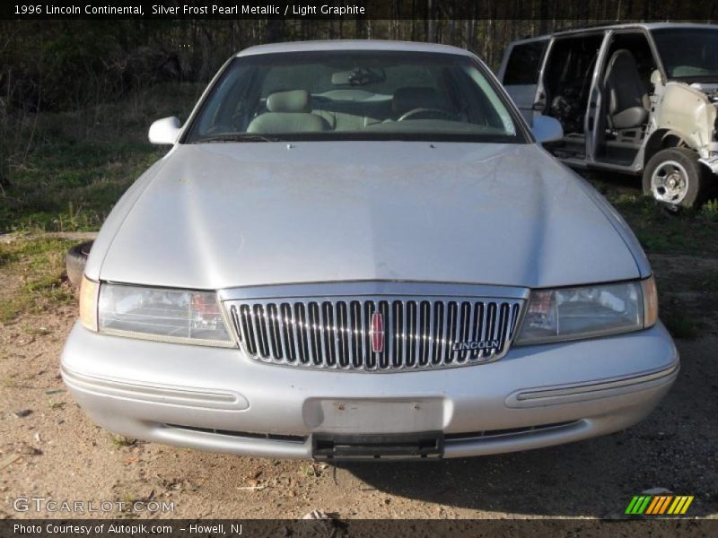 Silver Frost Pearl Metallic / Light Graphite 1996 Lincoln Continental