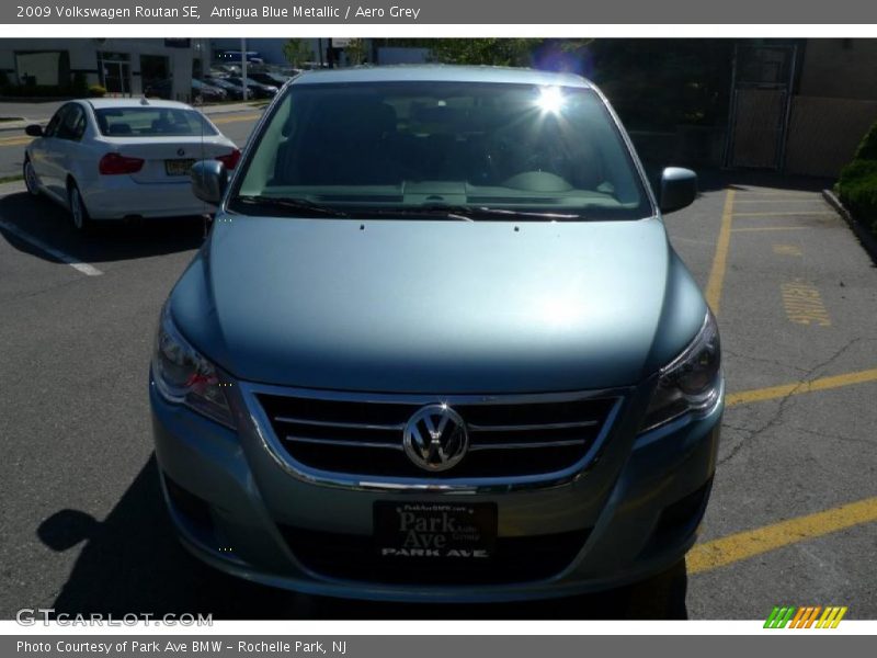 Antigua Blue Metallic / Aero Grey 2009 Volkswagen Routan SE