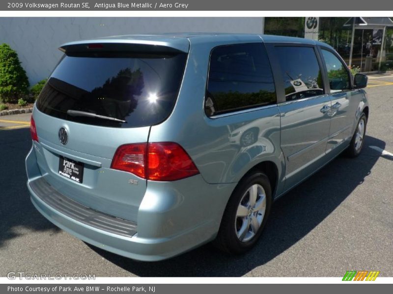 Antigua Blue Metallic / Aero Grey 2009 Volkswagen Routan SE