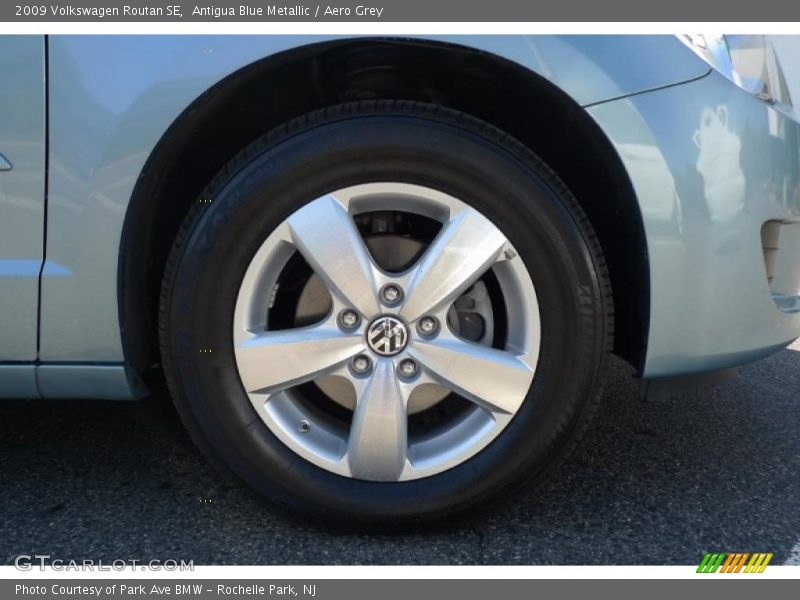 Antigua Blue Metallic / Aero Grey 2009 Volkswagen Routan SE