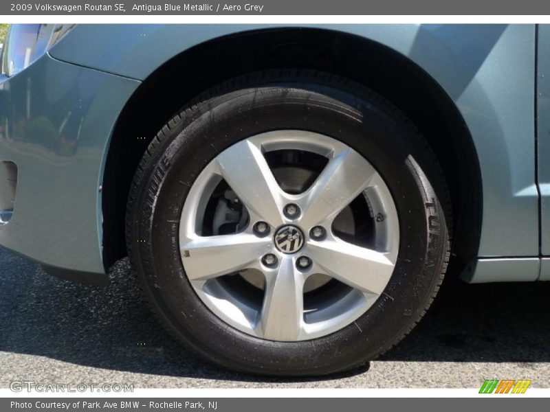 Antigua Blue Metallic / Aero Grey 2009 Volkswagen Routan SE