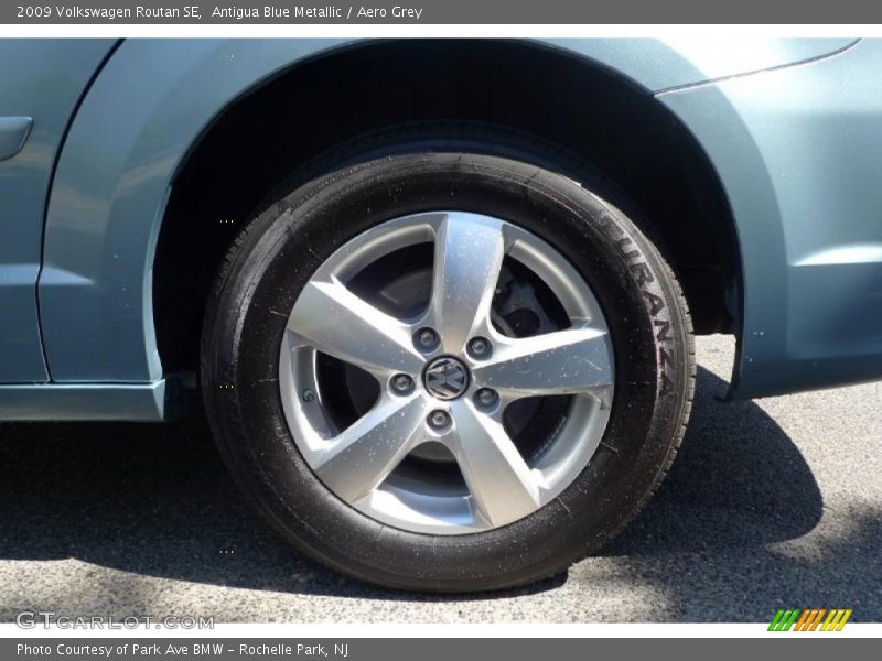 Antigua Blue Metallic / Aero Grey 2009 Volkswagen Routan SE