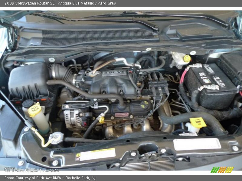 Antigua Blue Metallic / Aero Grey 2009 Volkswagen Routan SE
