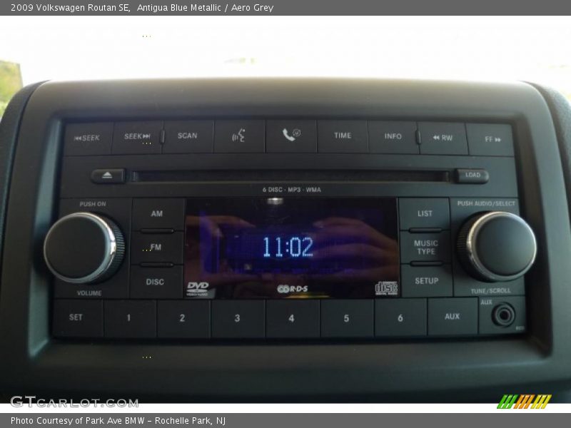 Antigua Blue Metallic / Aero Grey 2009 Volkswagen Routan SE