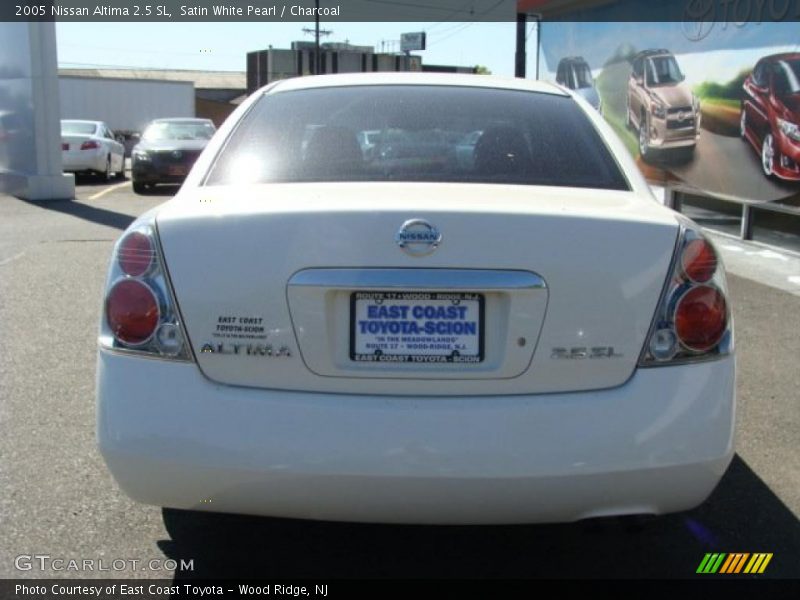 Satin White Pearl / Charcoal 2005 Nissan Altima 2.5 SL