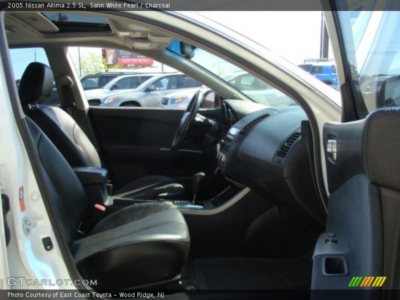 Satin White Pearl / Charcoal 2005 Nissan Altima 2.5 SL