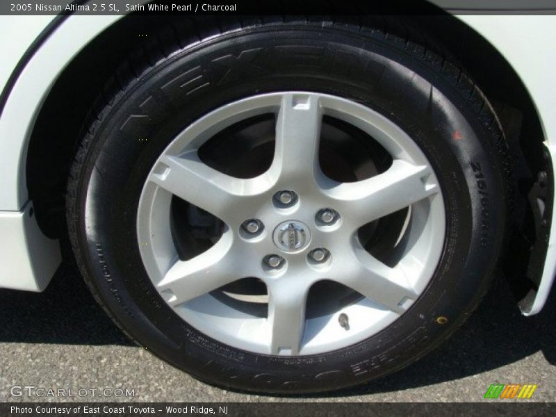 Satin White Pearl / Charcoal 2005 Nissan Altima 2.5 SL