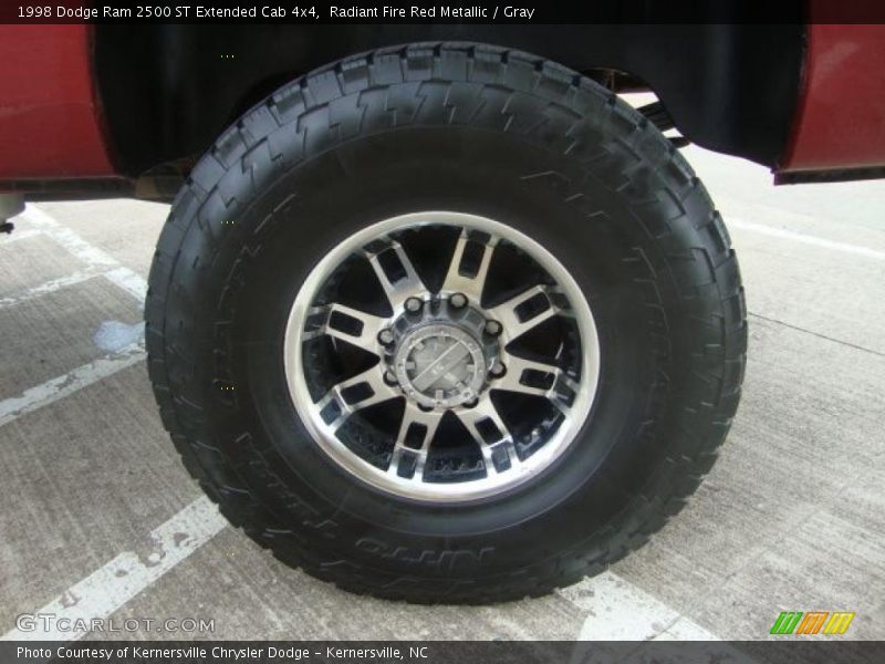 Radiant Fire Red Metallic / Gray 1998 Dodge Ram 2500 ST Extended Cab 4x4