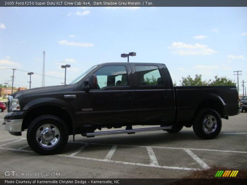Dark Shadow Grey Metallic / Tan 2005 Ford F250 Super Duty XLT Crew Cab 4x4