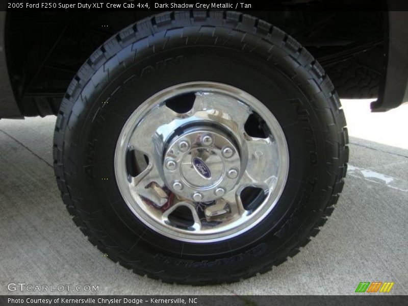 Dark Shadow Grey Metallic / Tan 2005 Ford F250 Super Duty XLT Crew Cab 4x4