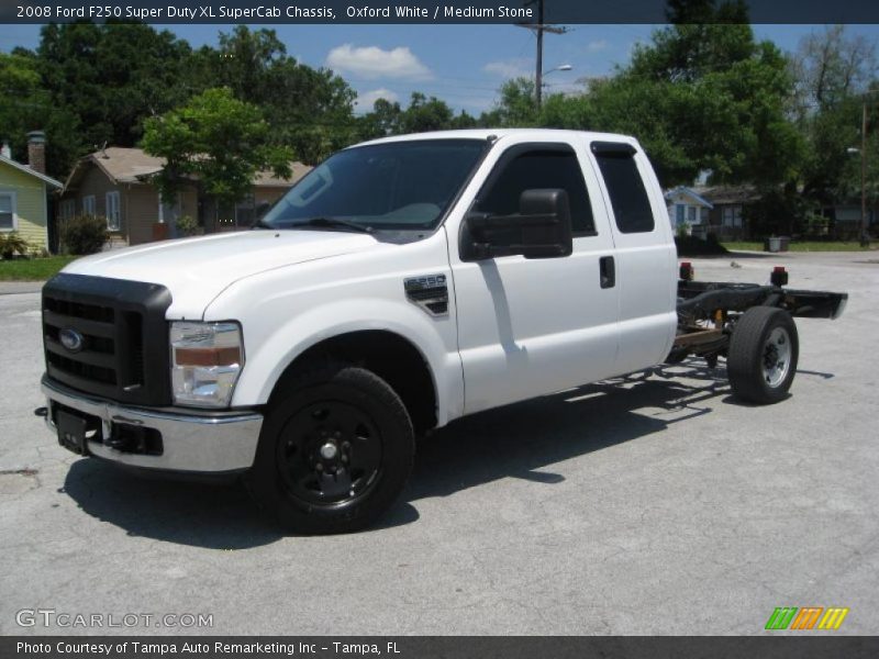 Oxford White / Medium Stone 2008 Ford F250 Super Duty XL SuperCab Chassis