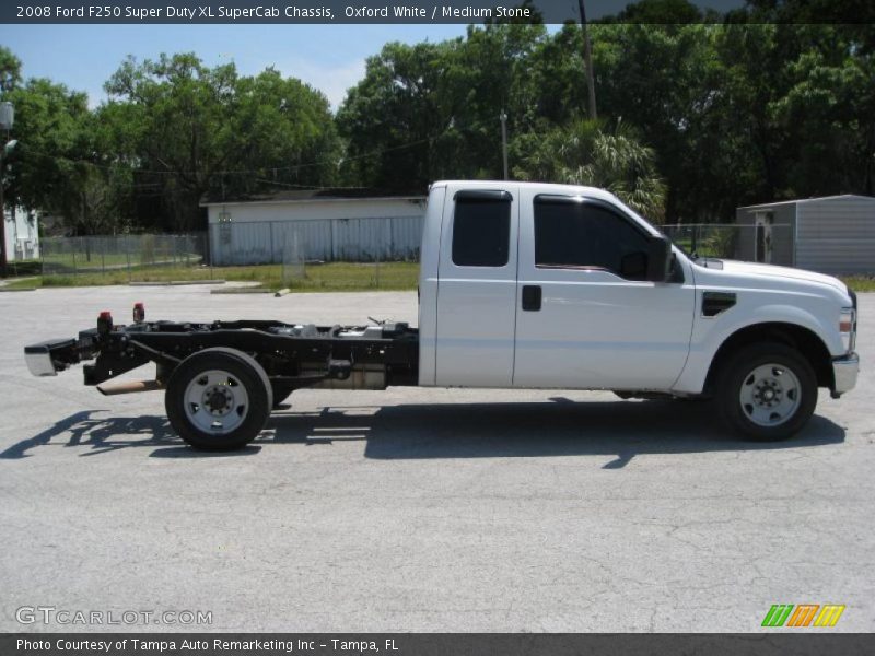 Oxford White / Medium Stone 2008 Ford F250 Super Duty XL SuperCab Chassis