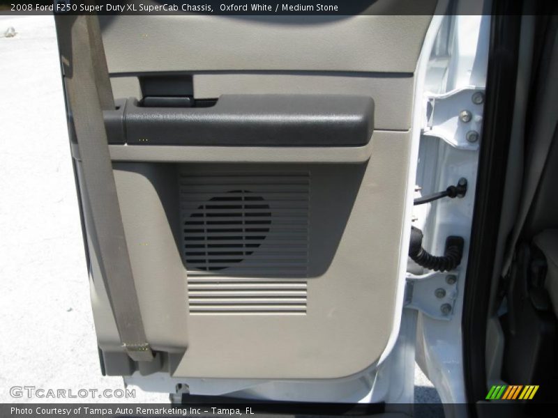 Oxford White / Medium Stone 2008 Ford F250 Super Duty XL SuperCab Chassis