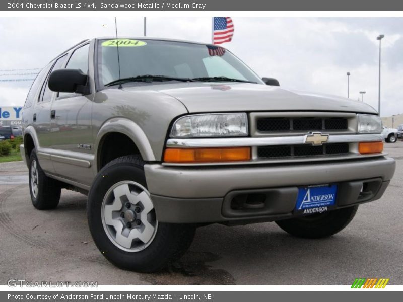 Sandalwood Metallic / Medium Gray 2004 Chevrolet Blazer LS 4x4