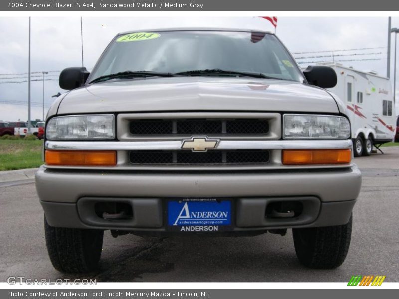 Sandalwood Metallic / Medium Gray 2004 Chevrolet Blazer LS 4x4