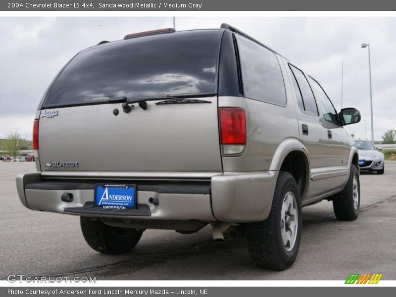 Sandalwood Metallic / Medium Gray 2004 Chevrolet Blazer LS 4x4