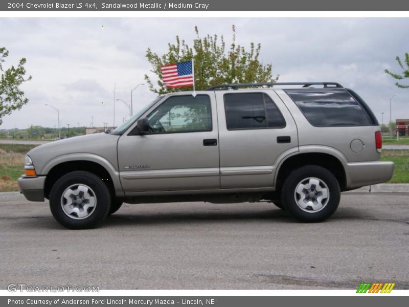 Sandalwood Metallic / Medium Gray 2004 Chevrolet Blazer LS 4x4