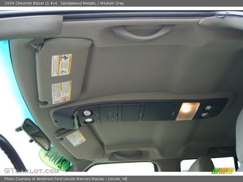 Sandalwood Metallic / Medium Gray 2004 Chevrolet Blazer LS 4x4