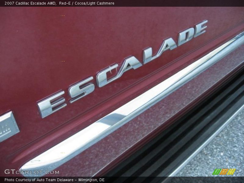 Red-E / Cocoa/Light Cashmere 2007 Cadillac Escalade AWD