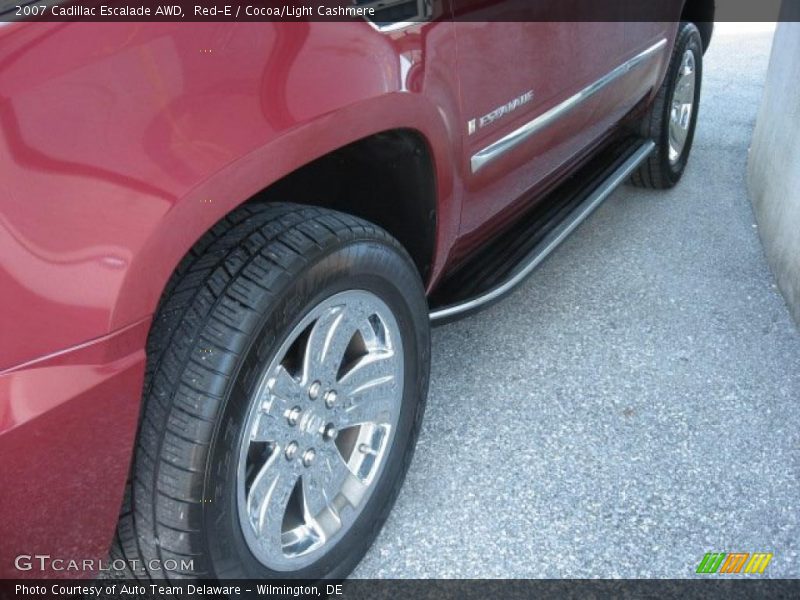 Red-E / Cocoa/Light Cashmere 2007 Cadillac Escalade AWD