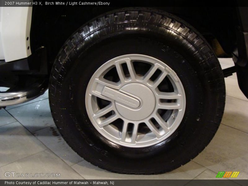 Birch White / Light Cashmere/Ebony 2007 Hummer H3 X