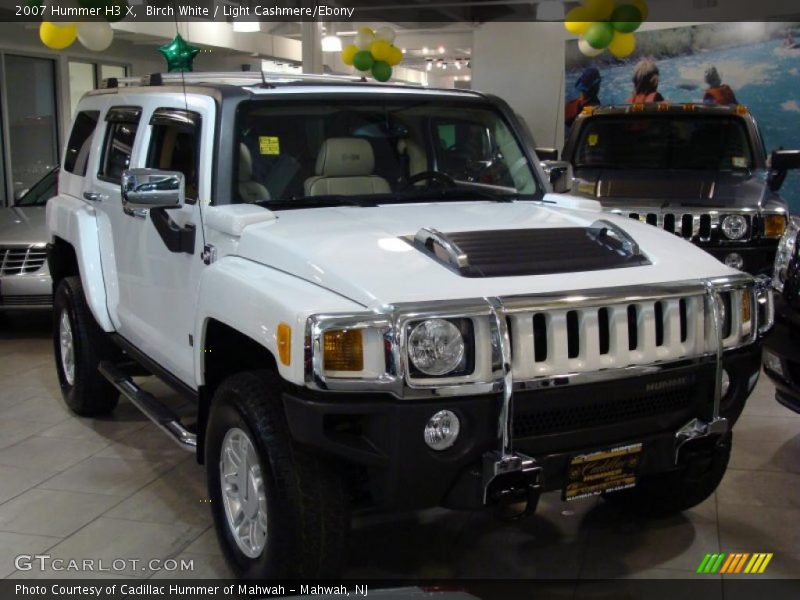 Birch White / Light Cashmere/Ebony 2007 Hummer H3 X