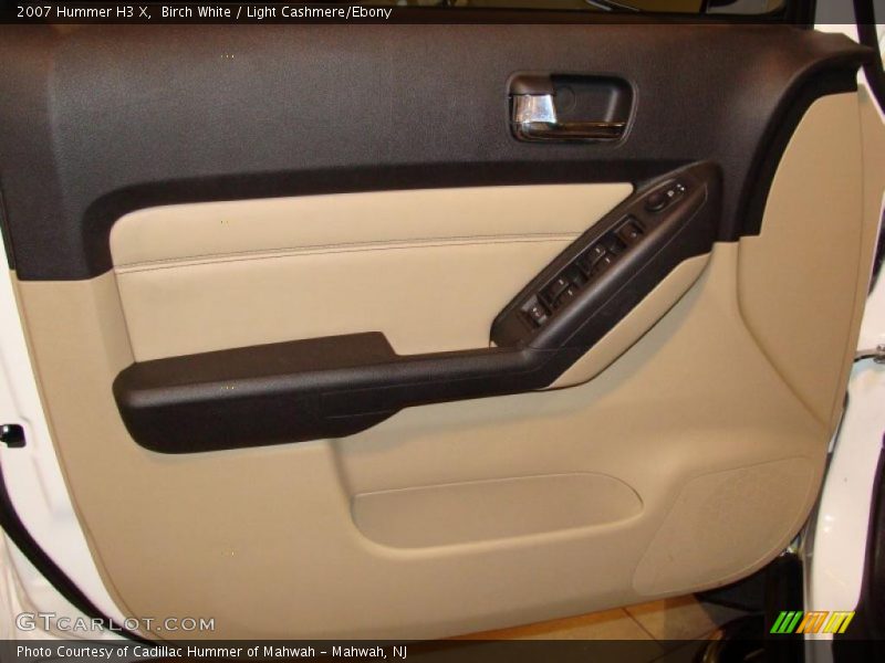 Birch White / Light Cashmere/Ebony 2007 Hummer H3 X