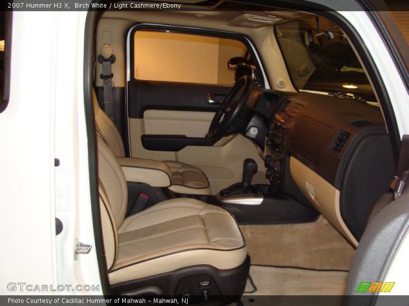 Birch White / Light Cashmere/Ebony 2007 Hummer H3 X