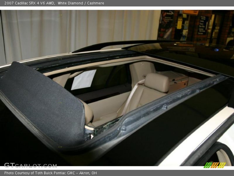White Diamond / Cashmere 2007 Cadillac SRX 4 V6 AWD