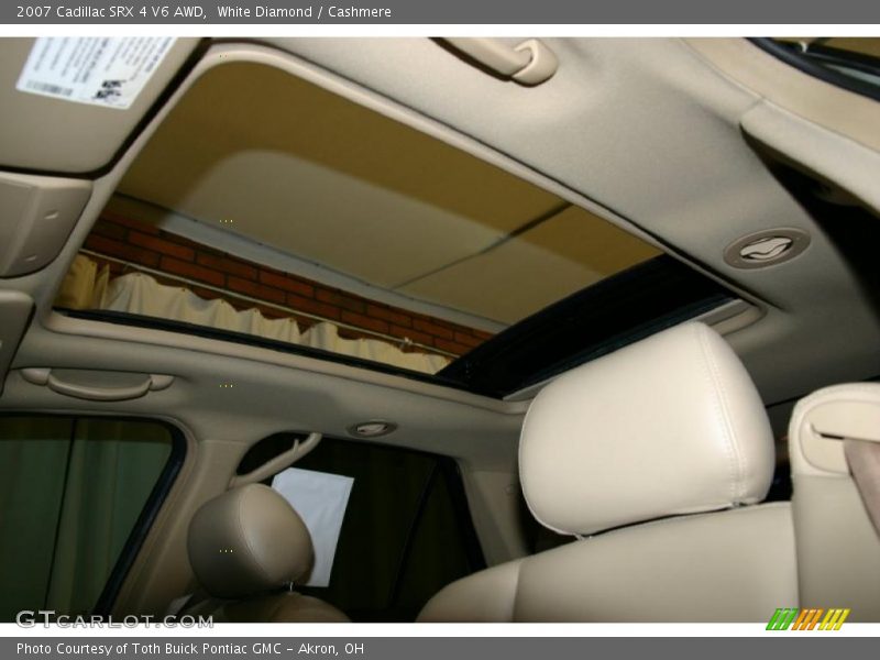White Diamond / Cashmere 2007 Cadillac SRX 4 V6 AWD