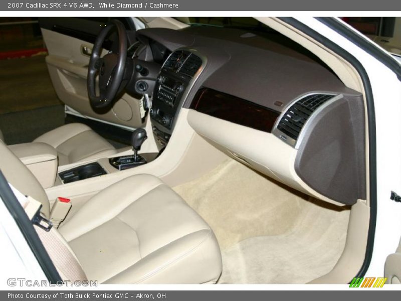 White Diamond / Cashmere 2007 Cadillac SRX 4 V6 AWD