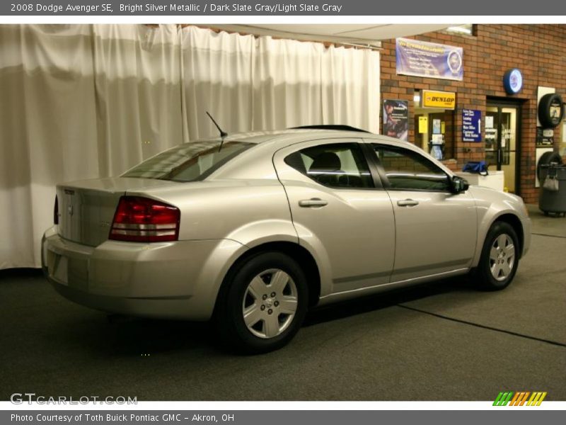 Bright Silver Metallic / Dark Slate Gray/Light Slate Gray 2008 Dodge Avenger SE