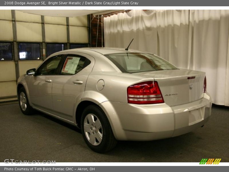 Bright Silver Metallic / Dark Slate Gray/Light Slate Gray 2008 Dodge Avenger SE