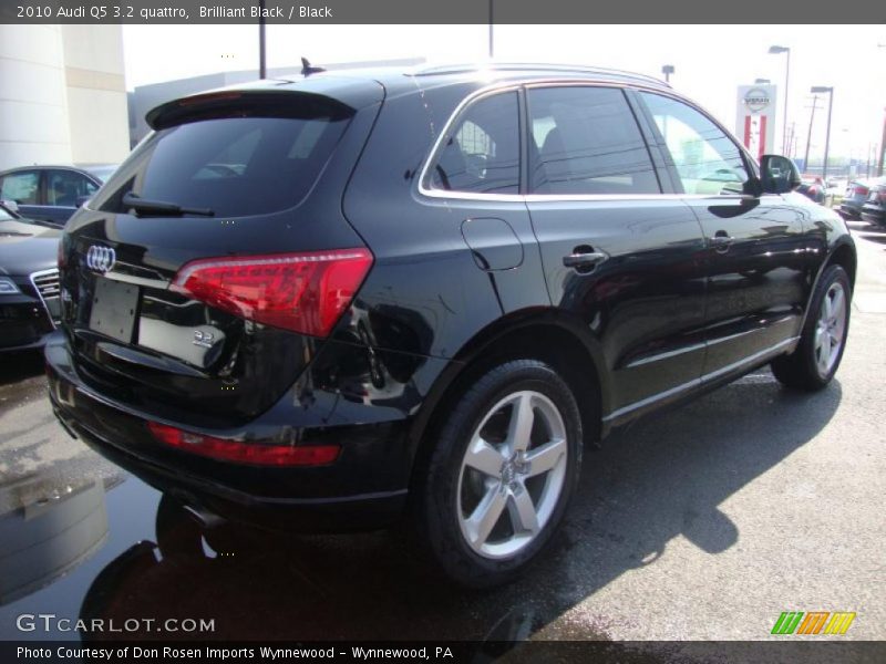 Brilliant Black / Black 2010 Audi Q5 3.2 quattro