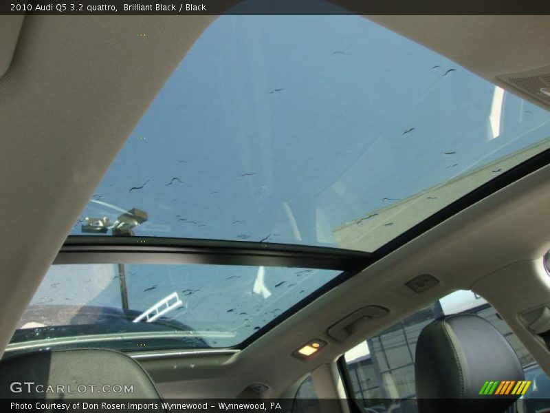 Brilliant Black / Black 2010 Audi Q5 3.2 quattro