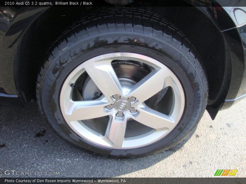 Brilliant Black / Black 2010 Audi Q5 3.2 quattro