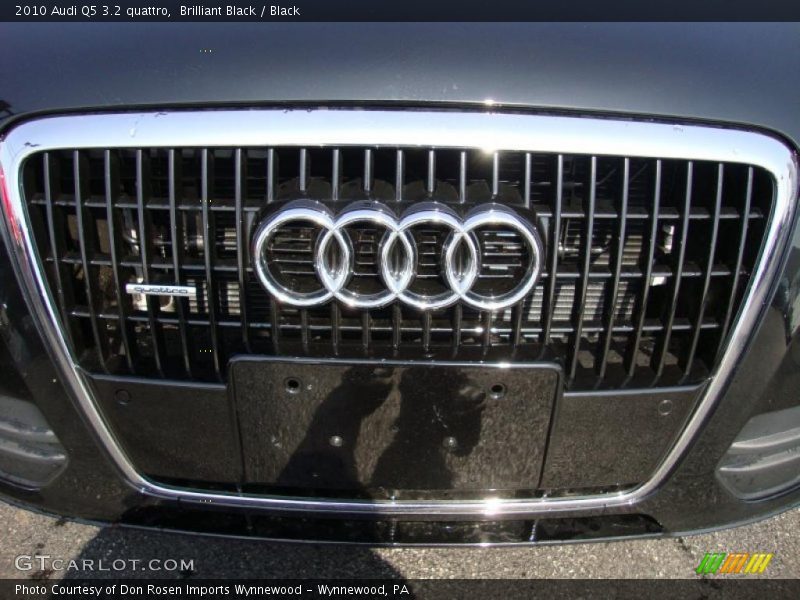 Brilliant Black / Black 2010 Audi Q5 3.2 quattro