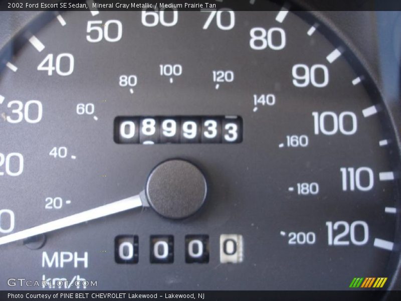 Mineral Gray Metallic / Medium Prairie Tan 2002 Ford Escort SE Sedan