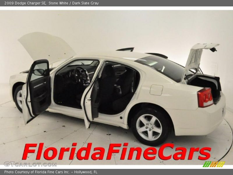 Stone White / Dark Slate Gray 2009 Dodge Charger SE