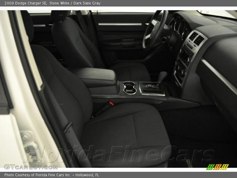Stone White / Dark Slate Gray 2009 Dodge Charger SE