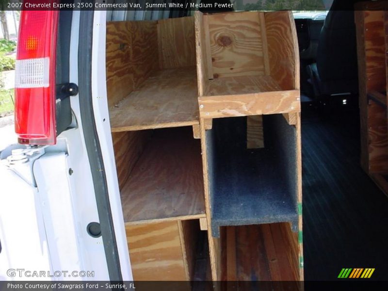 Summit White / Medium Pewter 2007 Chevrolet Express 2500 Commercial Van